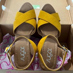 New Sugar Wedge Sandals in Golden Yellow Size 7 - Great for the summer 🌞
